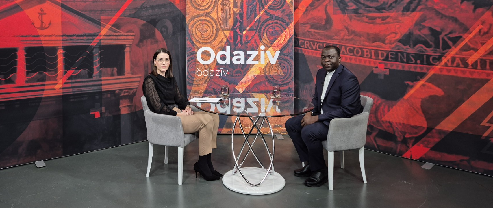 Odaziv Usporeﾄ訴vanje S Drugima Laudato